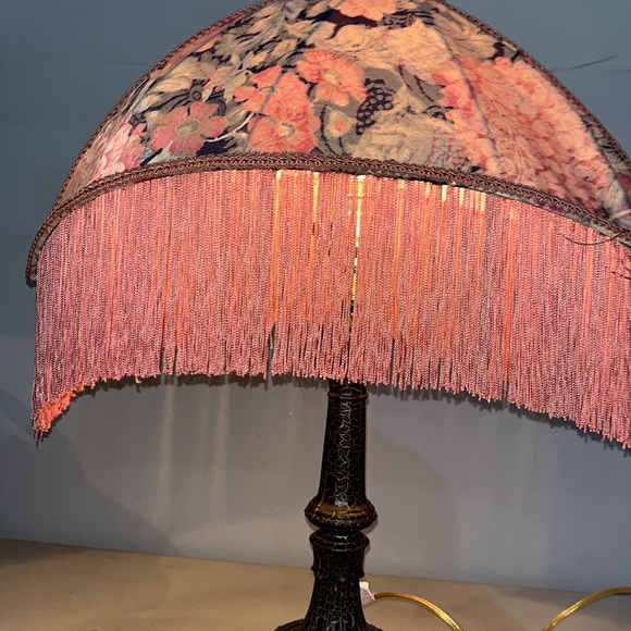 Shady Lady lamp Victorian style - Picture 7 of 13